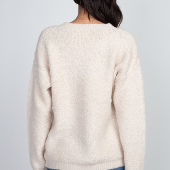 NWT Teddy V-Neck Pullover - Picture 2 of 3